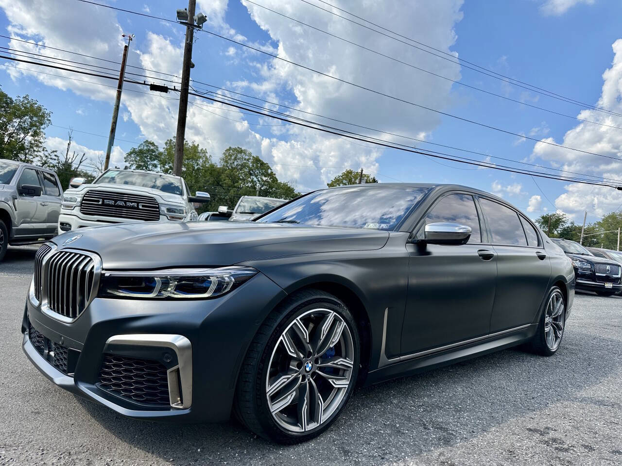 Used 2020 BMW M760i xDrive image 11