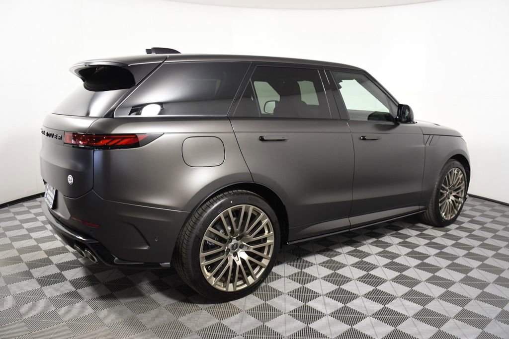 Used 2025 Land Rover Range Rover Sport SV Edition Two image 7