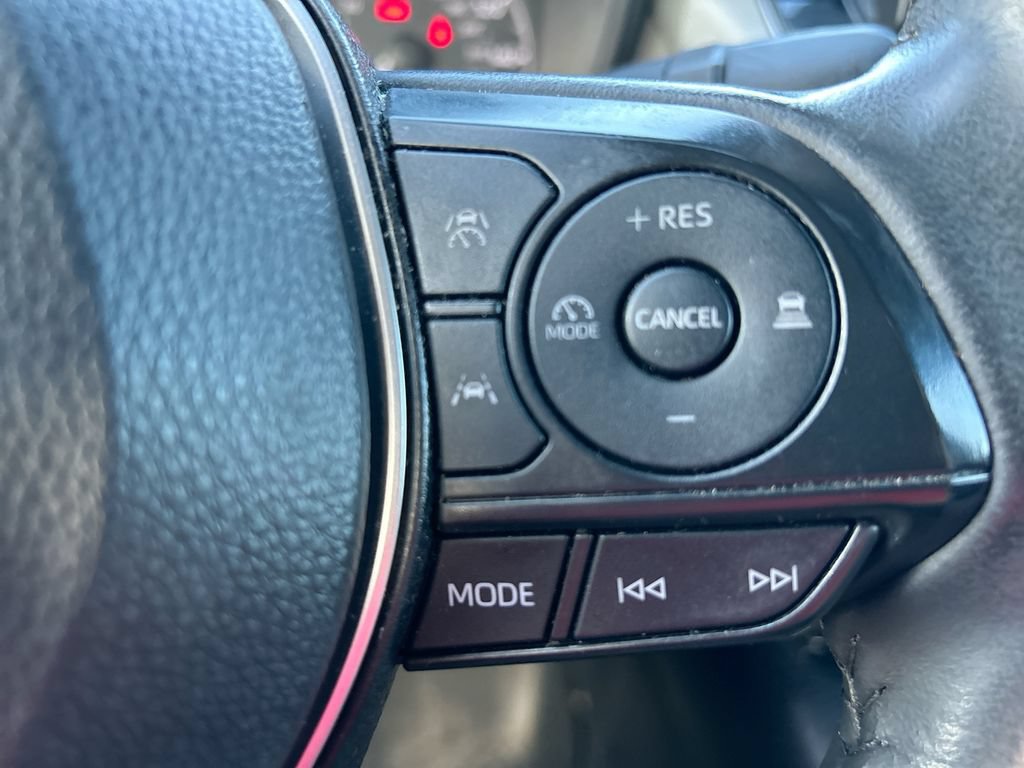 Used 2024 Toyota Corolla SE FWD image 16