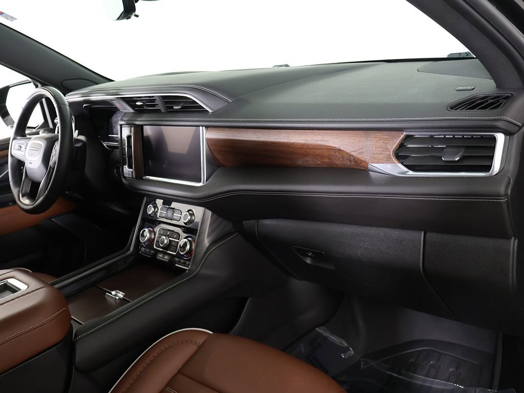 Used 2023 GMC Yukon Denali Ultimate w/ LPO, Floor Liner Package image 38