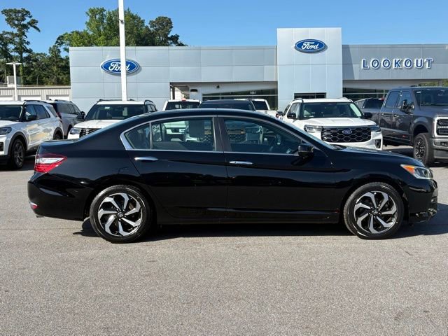 Used 2017 Honda Accord EX-L image 6