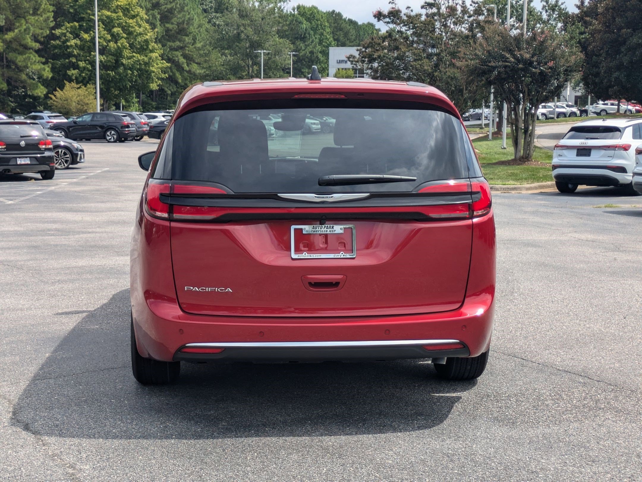 New 2026 Chrysler Pacifica Select image 6