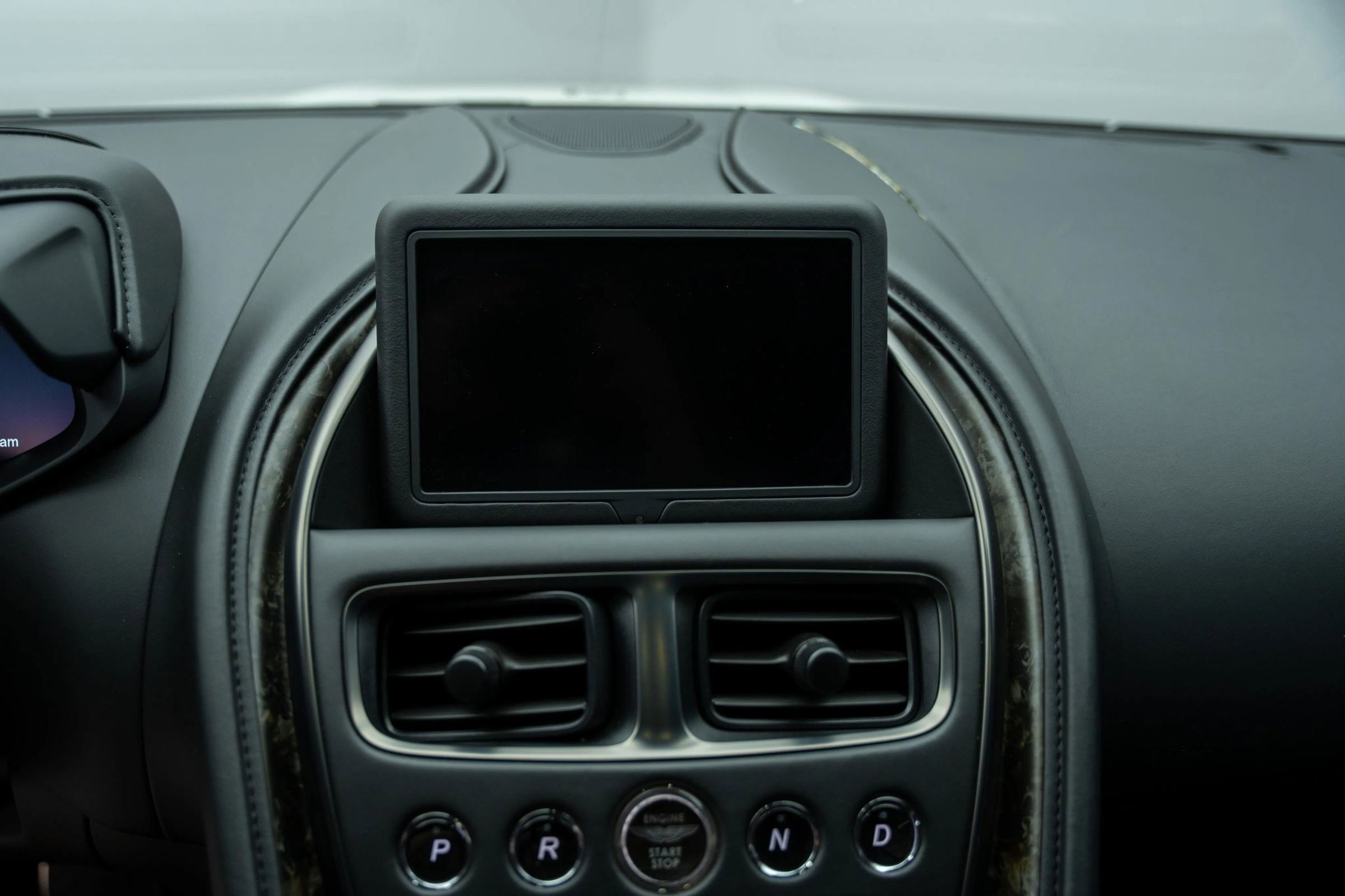 Used 2019 Aston Martin DBS Superleggera image 32