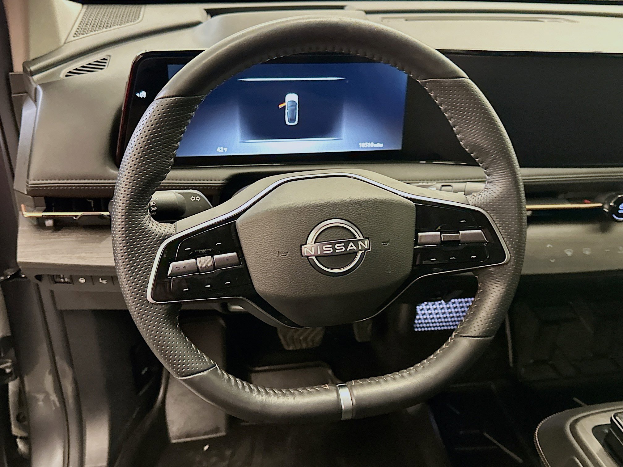 Used 2023 Nissan Ariya AWD image 18