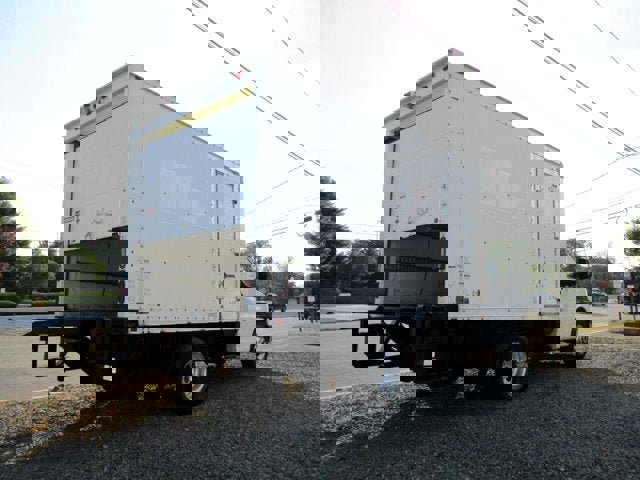 Used 2015 GMC Savana 3500 Extended RWD image 4