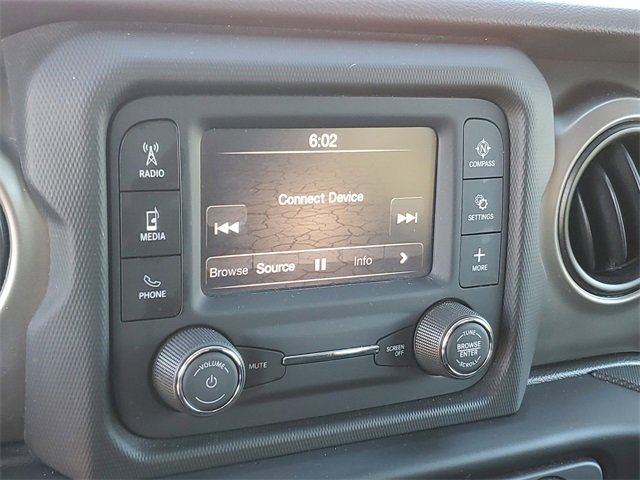 Used 2021 Jeep Gladiator Sport image 16