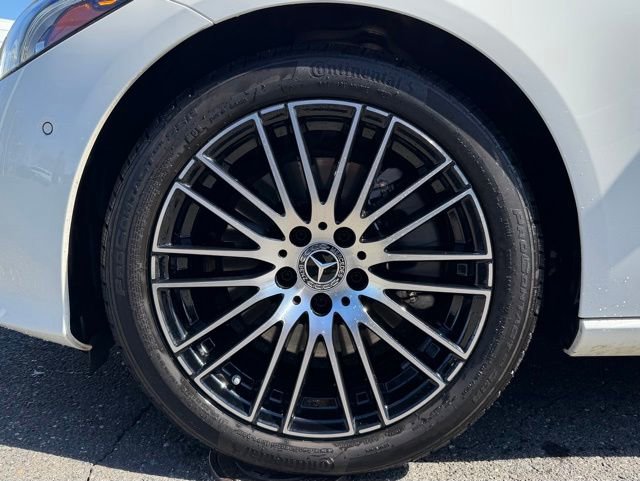Used 2025 Mercedes-Benz C 300 4MATIC Sedan image 11