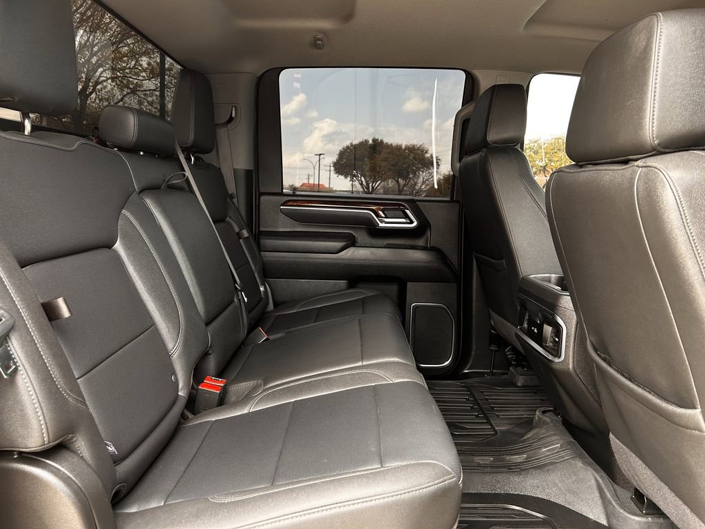 Used 2025 GMC Sierra 2500 SLT AWD/4WD image 30