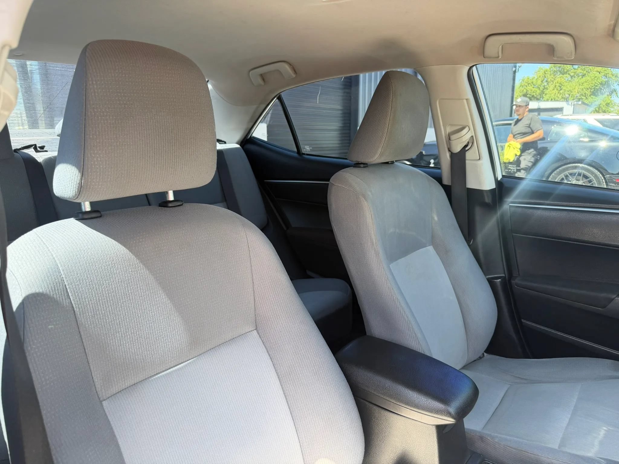 Used 2015 Toyota Corolla L FWD image 23