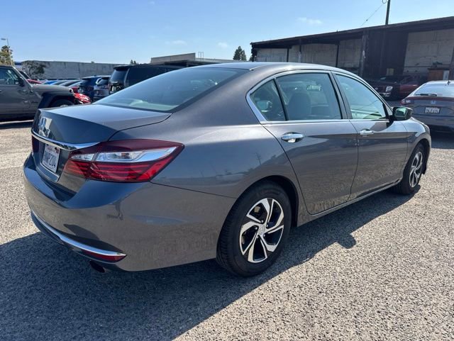 Used 2017 Honda Accord LX image 5