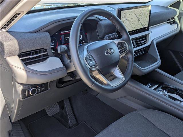 Certified 2025 Ford Explorer Active image 10
