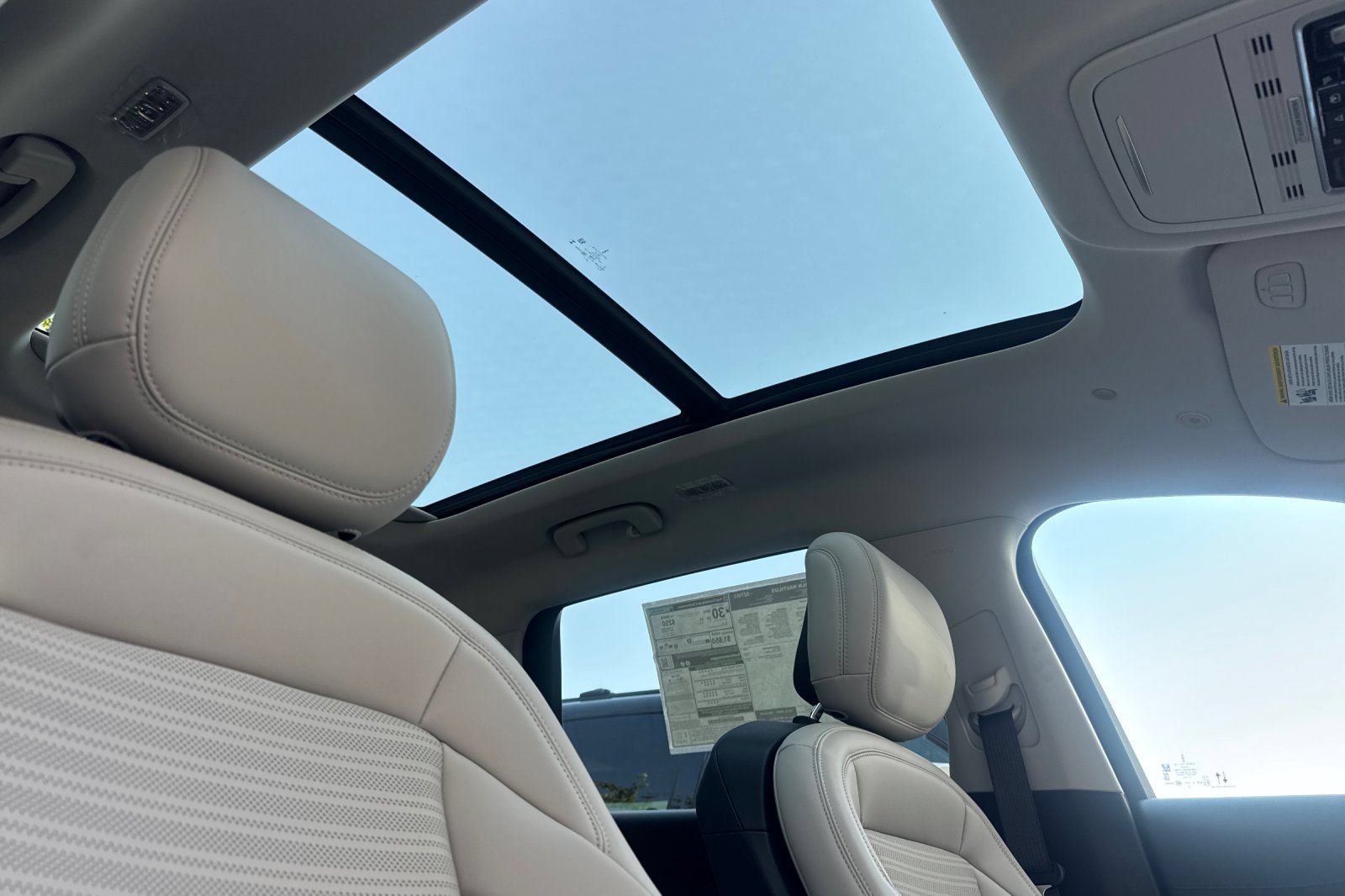New 2026 Lincoln Nautilus Reserve AWD/4WD image 13