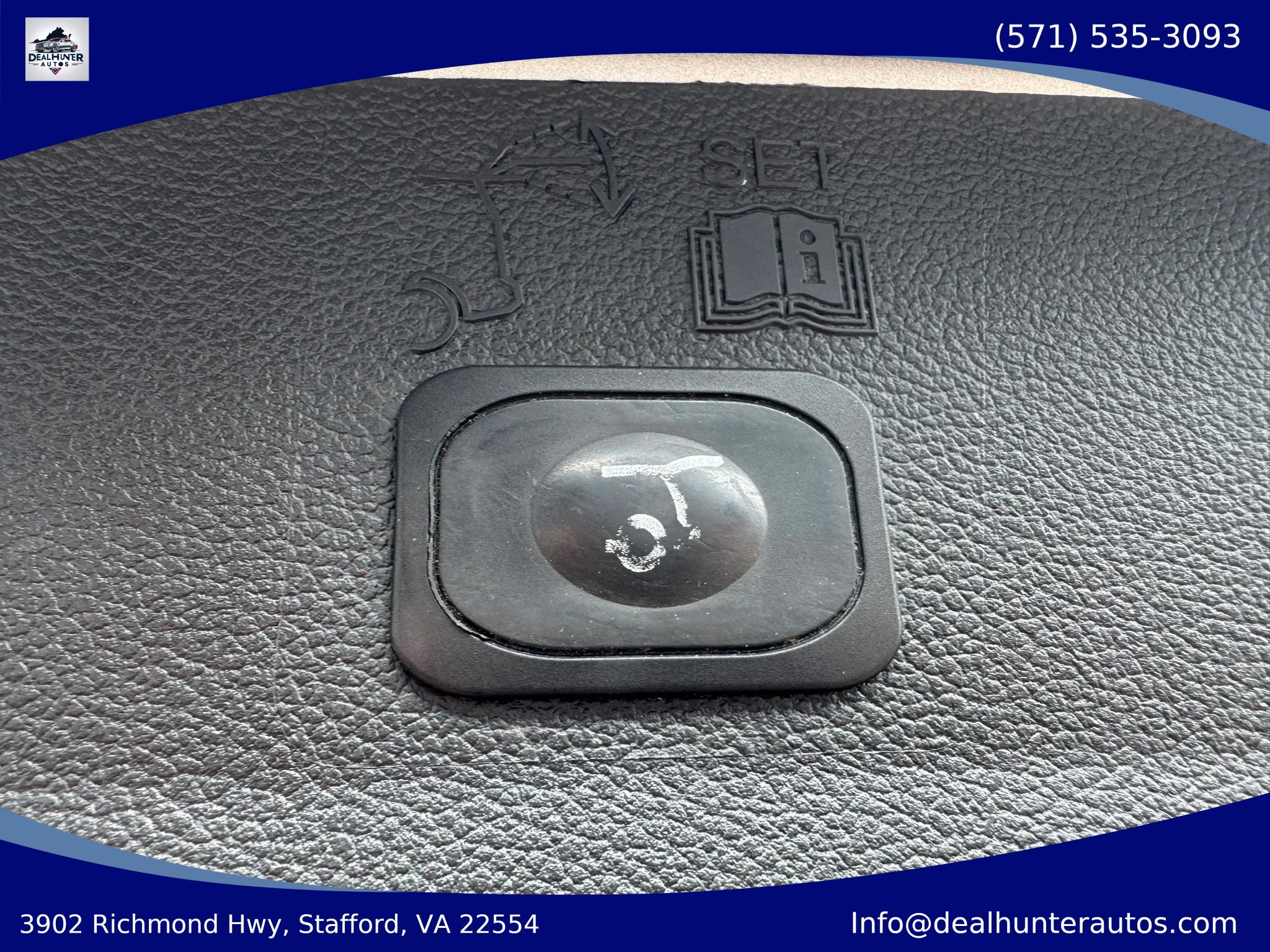 Used 2017 Ford Escape Titanium AWD/4WD image 11