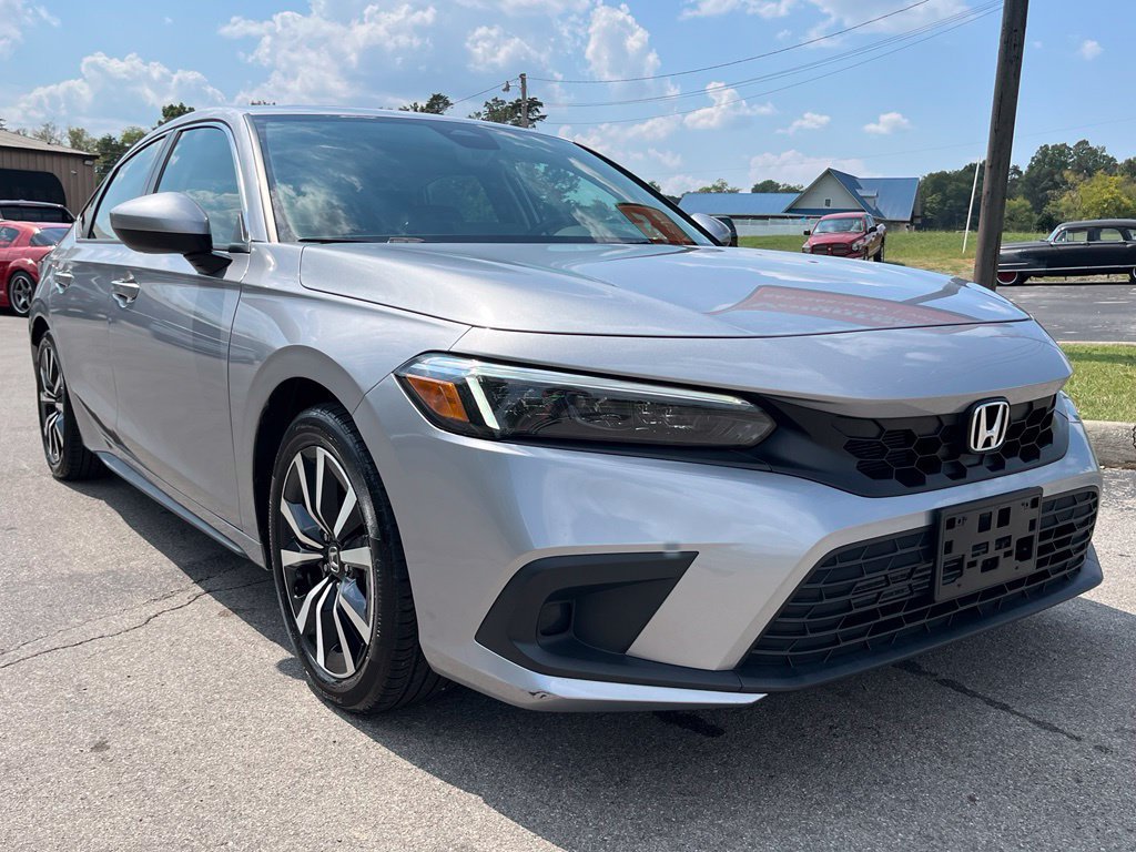 Used 2023 Honda Civic EX-L image 2