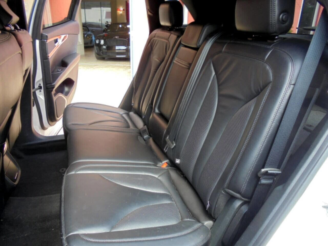 Used 2019 Lincoln Nautilus Select image 33