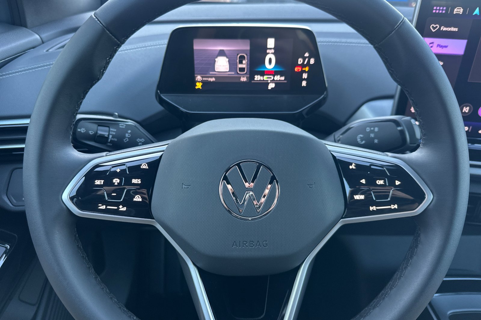 New 2025 Volkswagen ID.4 Pro image 24