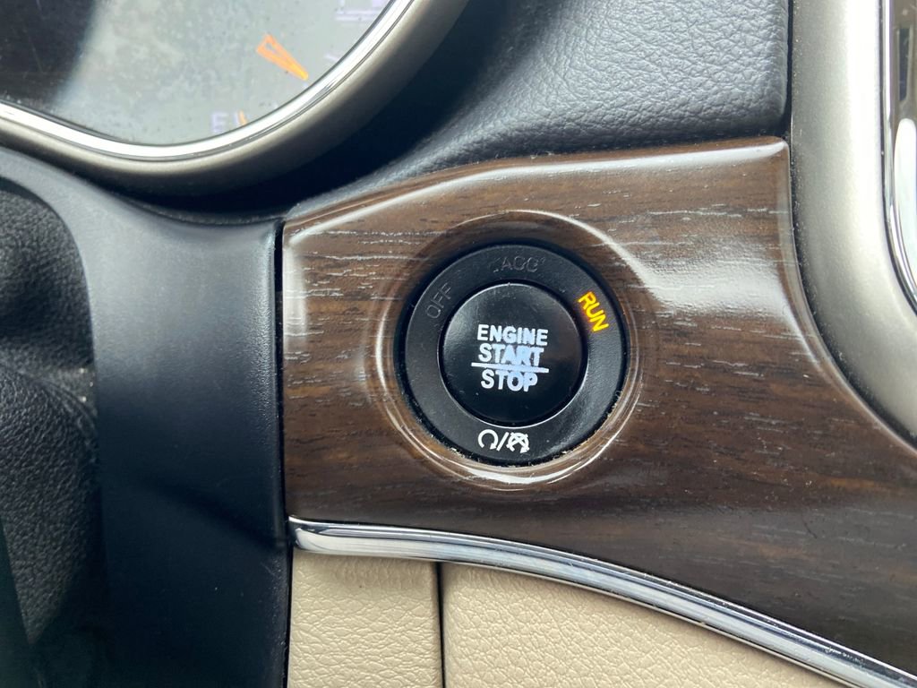 Used 2017 Jeep Grand Cherokee Limited w/ Trailer Tow Group IV image 30