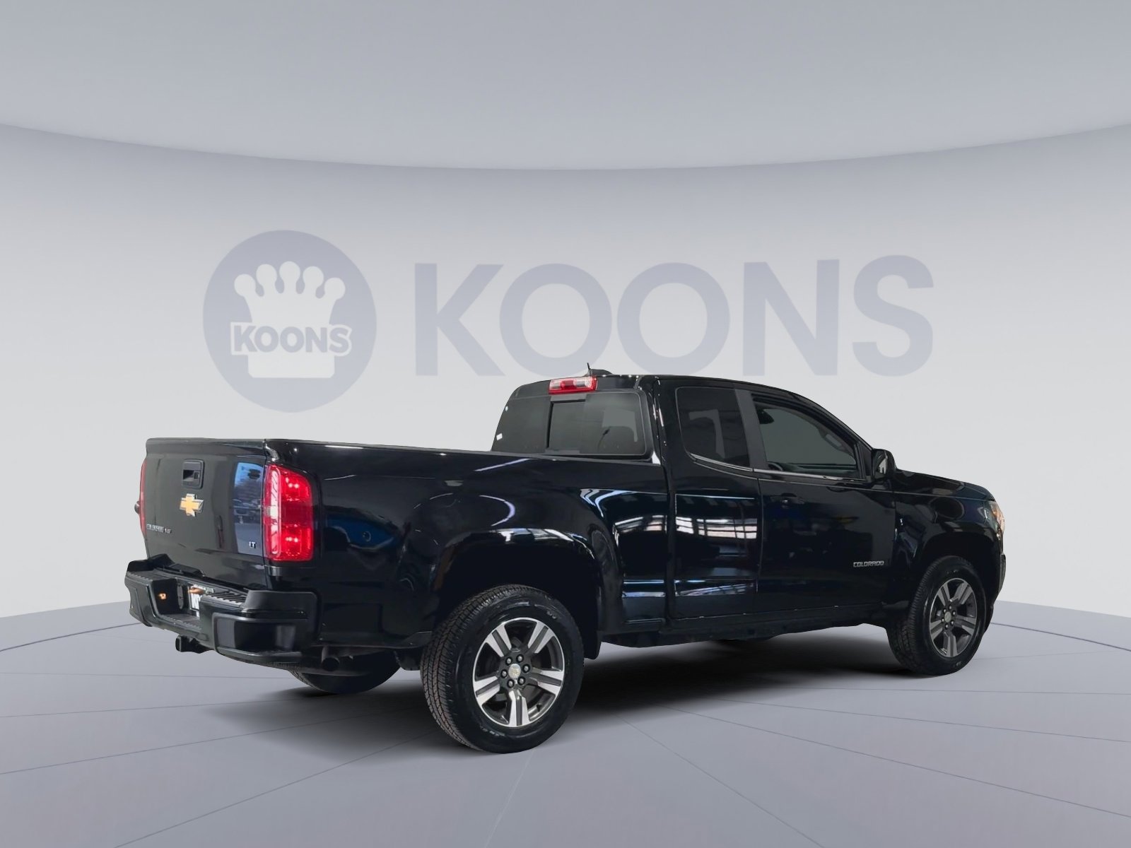 Used 2017 Chevrolet Colorado LT w/ LT Convenience Package image 12