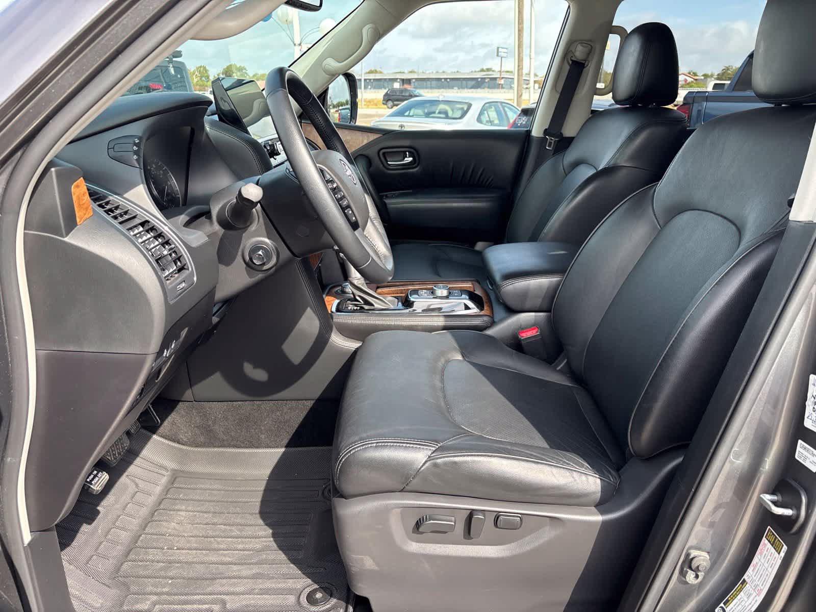 Used 2023 Nissan Armada SL w/ Captain's Chairs Package AWD/4WD image 11
