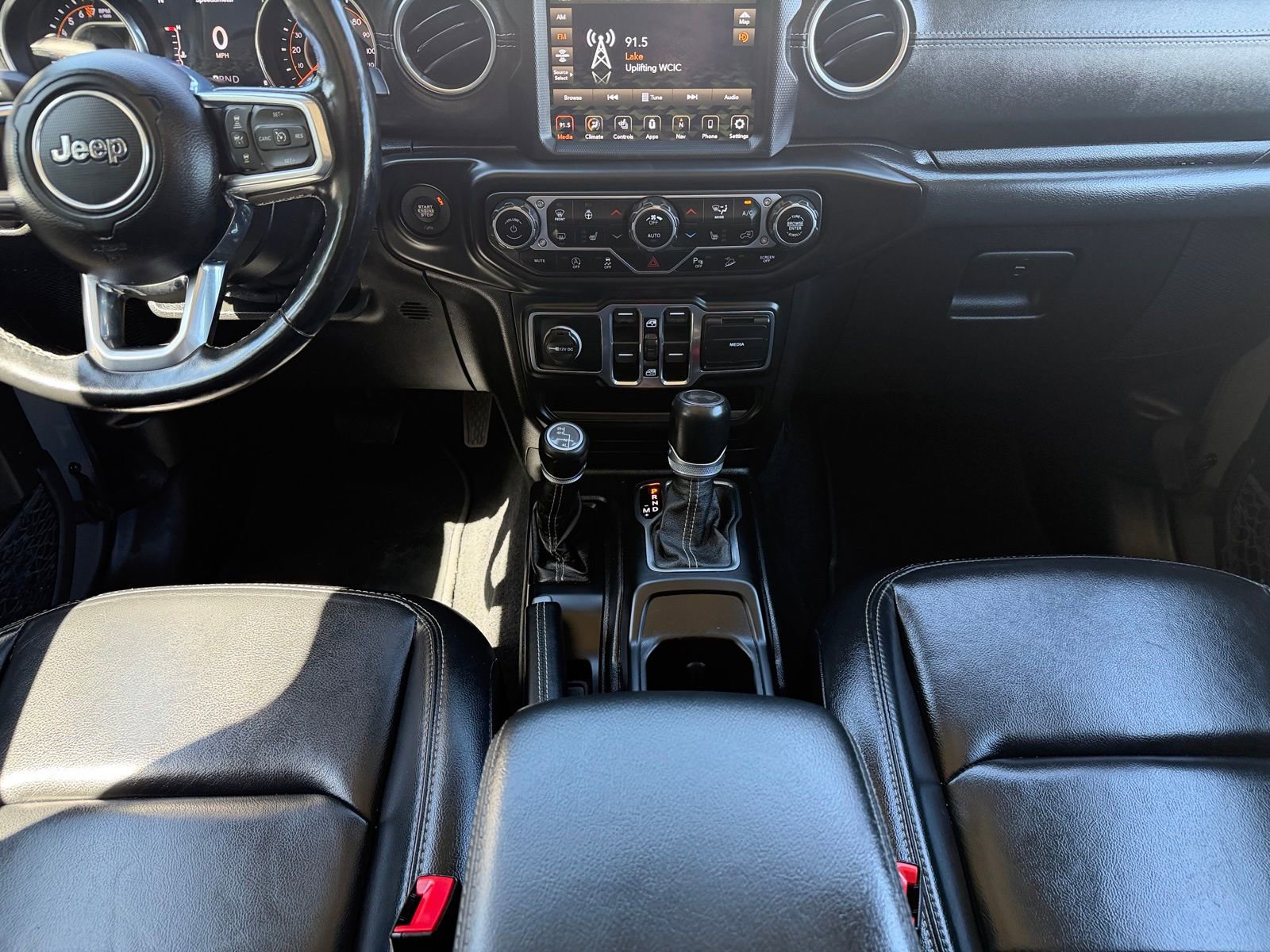 Used 2020 Jeep Wrangler Unlimited Sahara AWD/4WD image 19