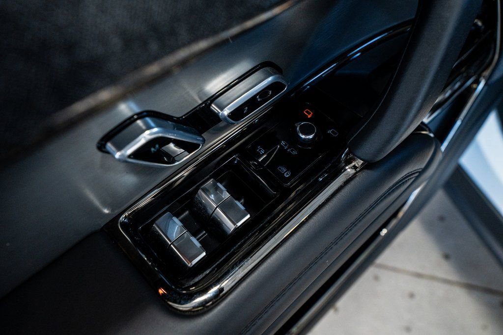 Used 2024 Land Rover Range Rover Sport Dynamic SE image 35