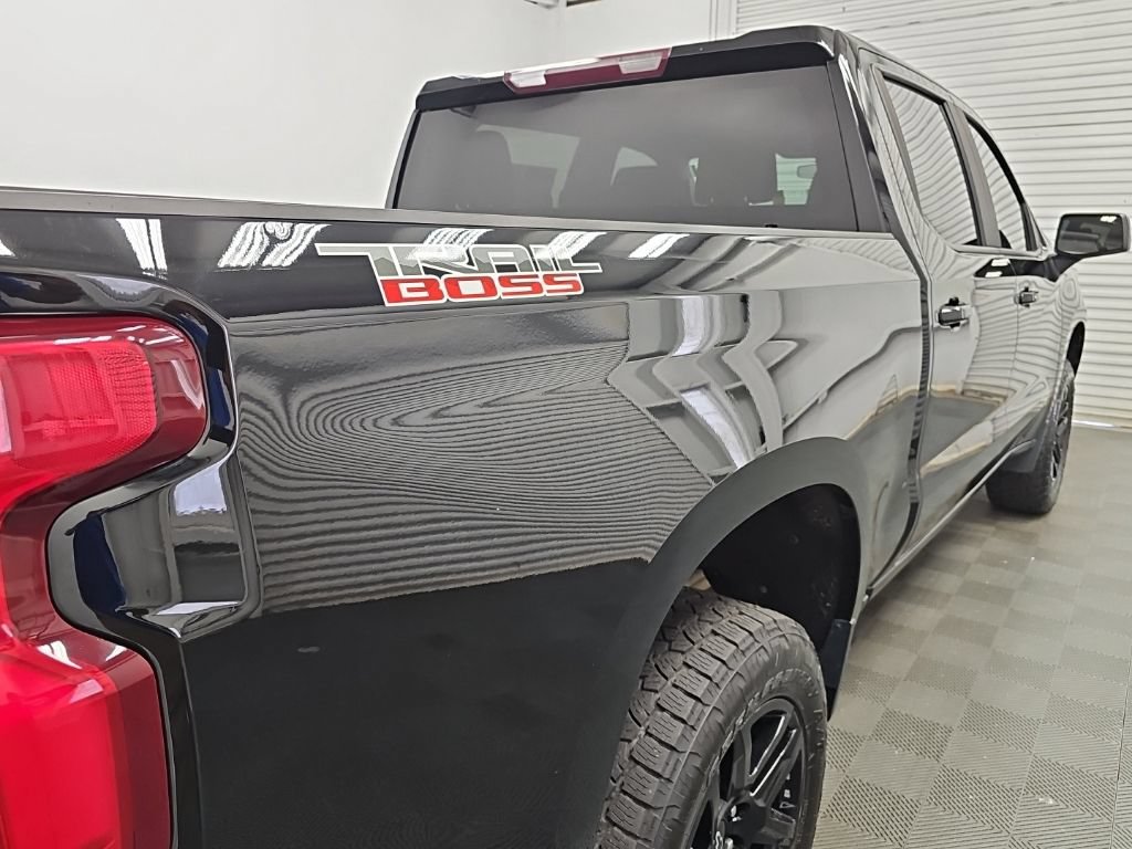 Used 2022 Chevrolet Silverado 1500 LT Trail Boss w/ Safety Package AWD/4WD image 10