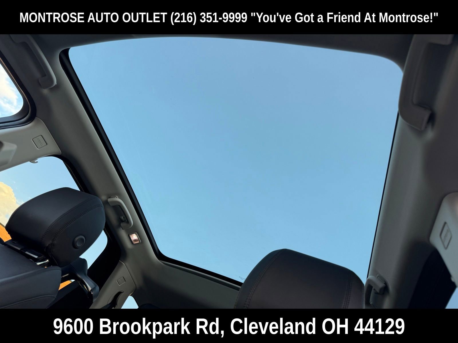 New 2025 Land Rover Discovery Sport S image 35