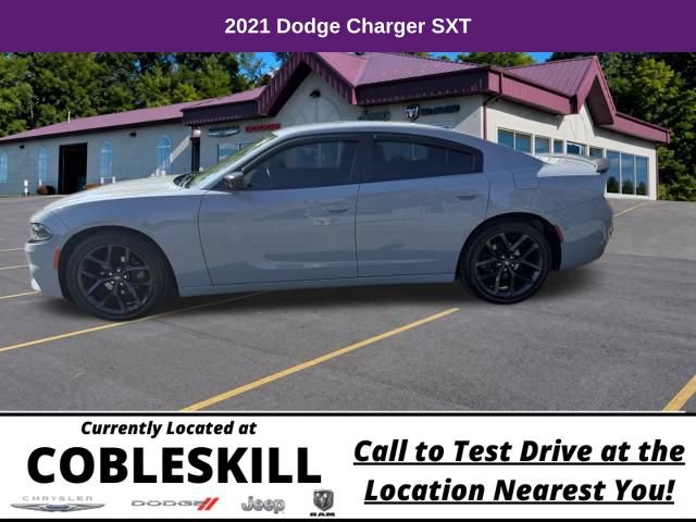 Used 2021 Dodge Charger SXT w/ Blacktop Package RWD image 6
