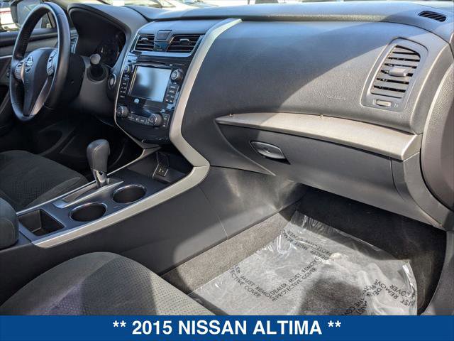 Used 2015 Nissan Altima 2.5 SV w/ Convenience Package image 23