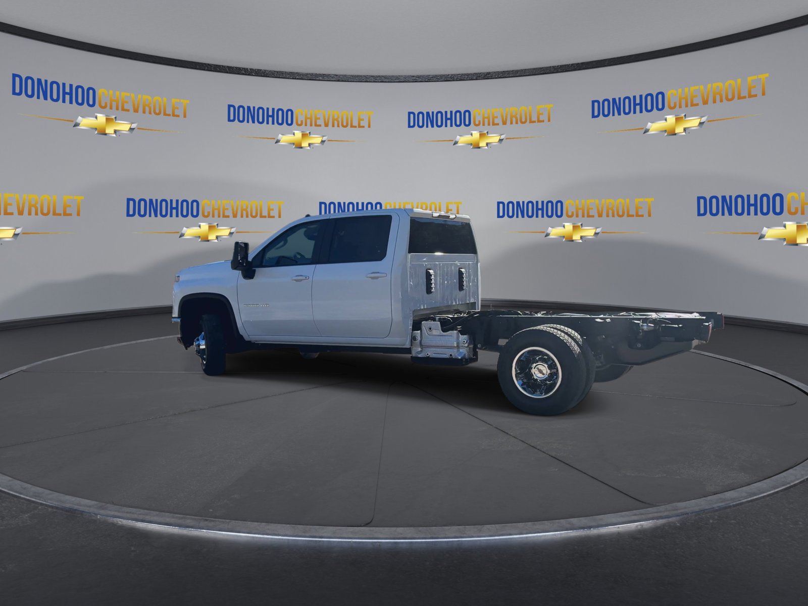 New 2026 Chevrolet Silverado 3500 LT image 9