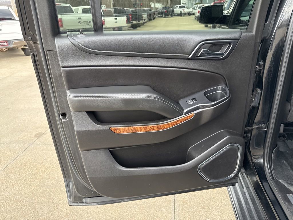 Used 2018 Chevrolet Suburban Premier AWD/4WD image 51