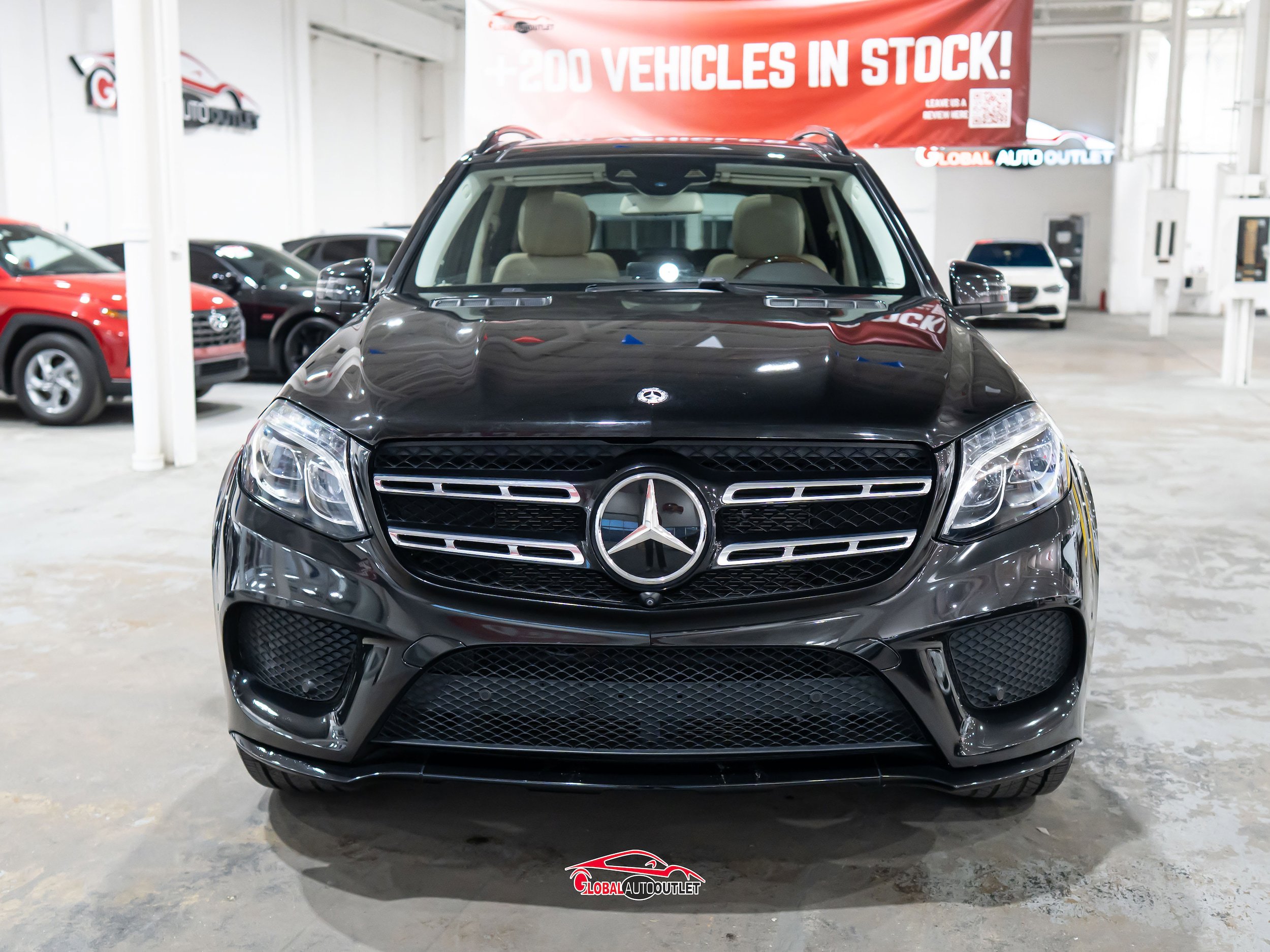 Used 2018 Mercedes-Benz GLS 550 4MATIC w/ Driver Assistance Package image 2