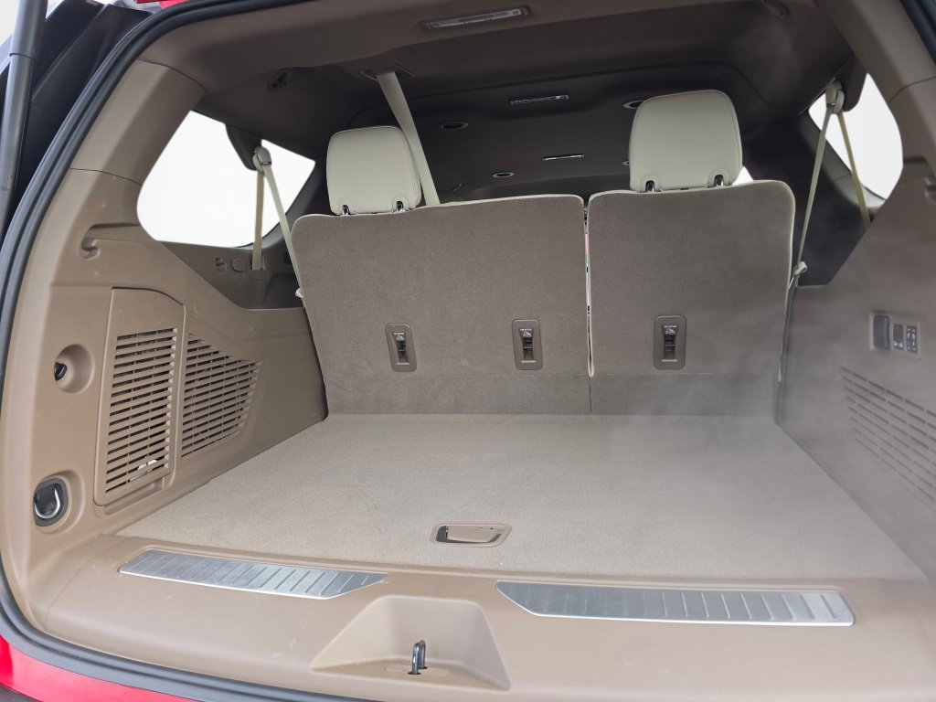 Used 2026 GMC Yukon XL Denali AWD/4WD image 23