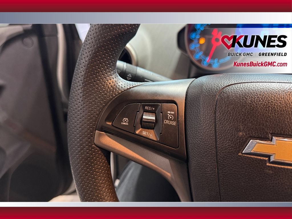 Used 2015 Chevrolet Sonic LT FWD image 7
