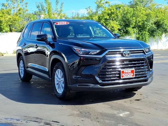 Used 2026 Toyota Grand Highlander AWD image 3