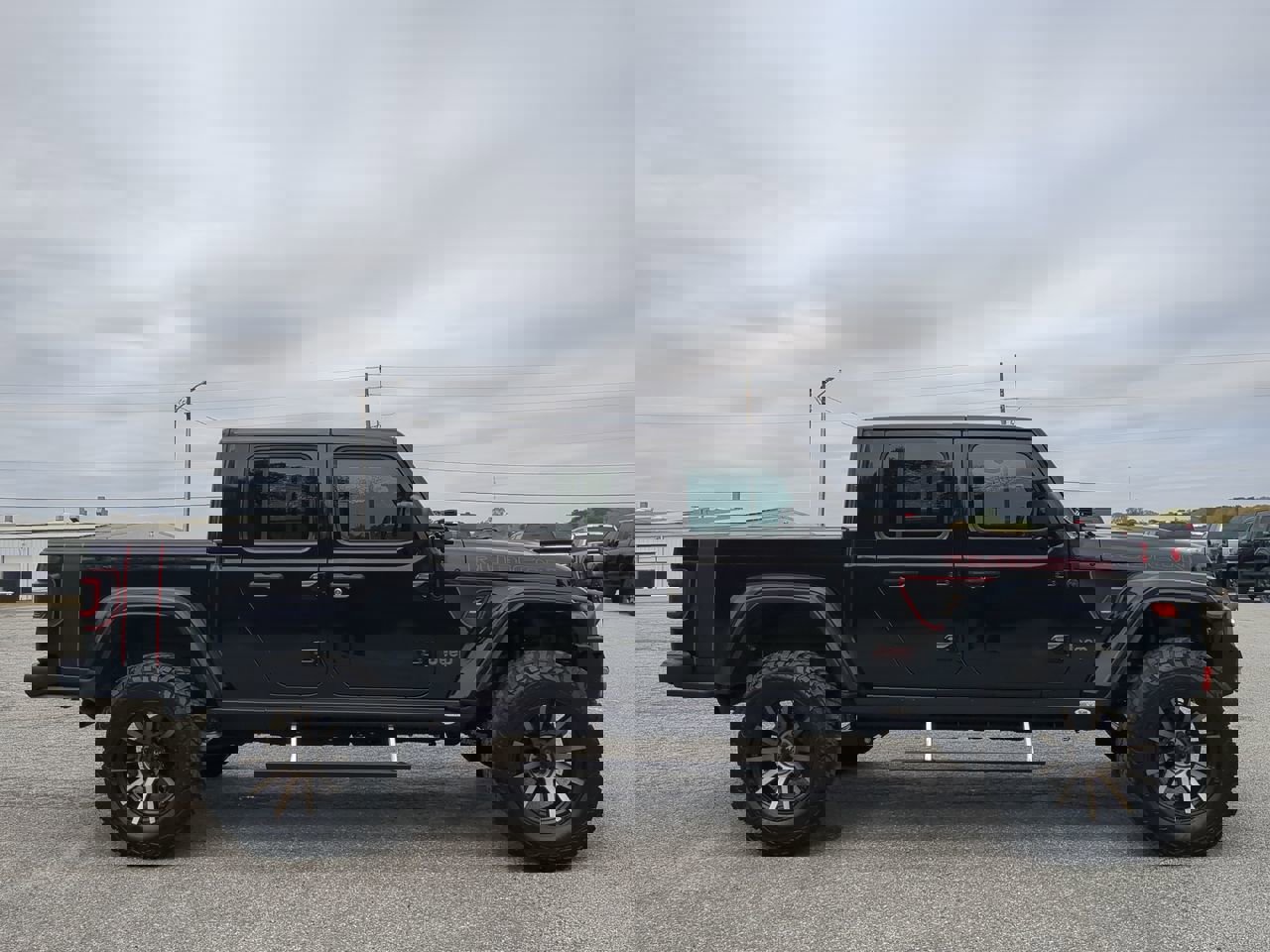 Used 2023 Jeep Gladiator Rubicon w/ Cold Weather Group image 2