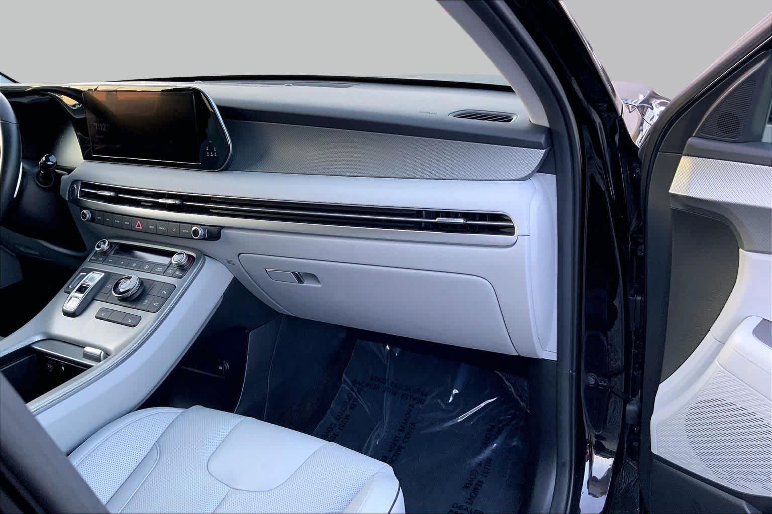 Used 2025 Hyundai Palisade SEL FWD image 17