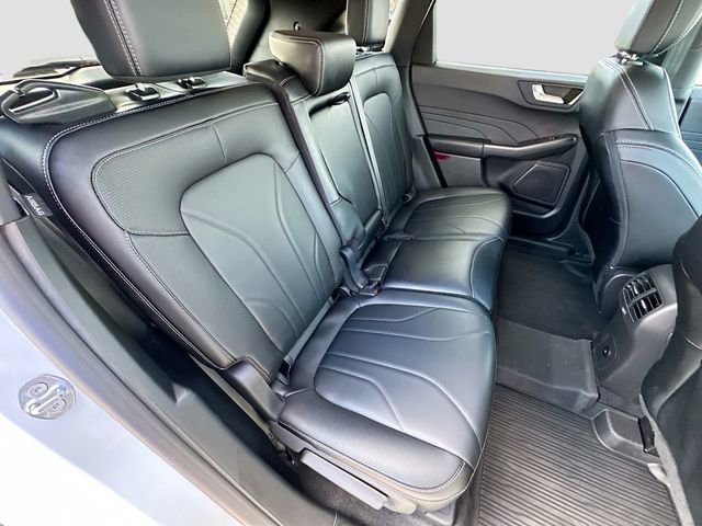 Used 2025 Ford Escape SE w/ PHEV Premium Package image 27