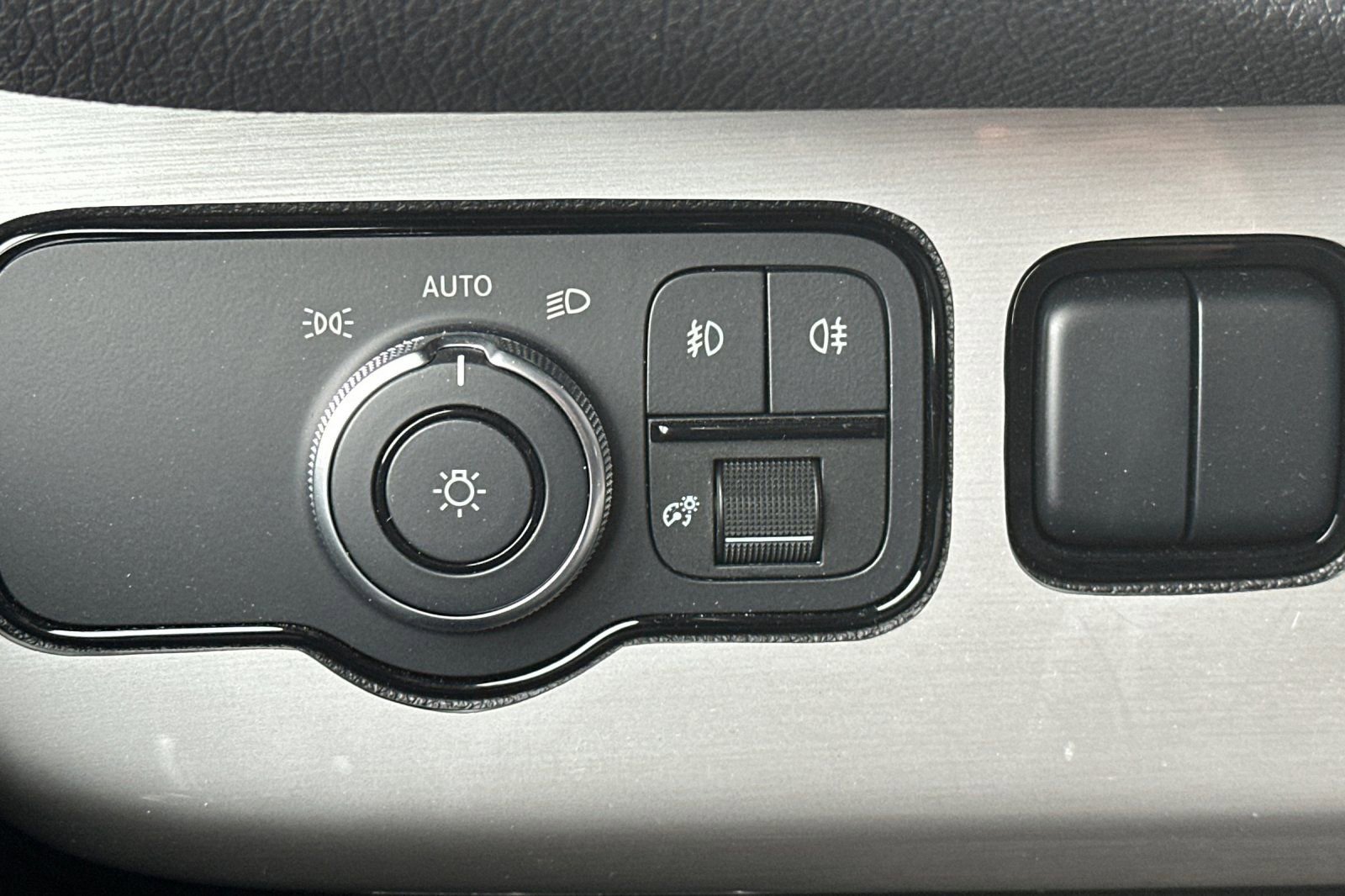 Used 2023 Mercedes-Benz Sprinter 2500 image 26