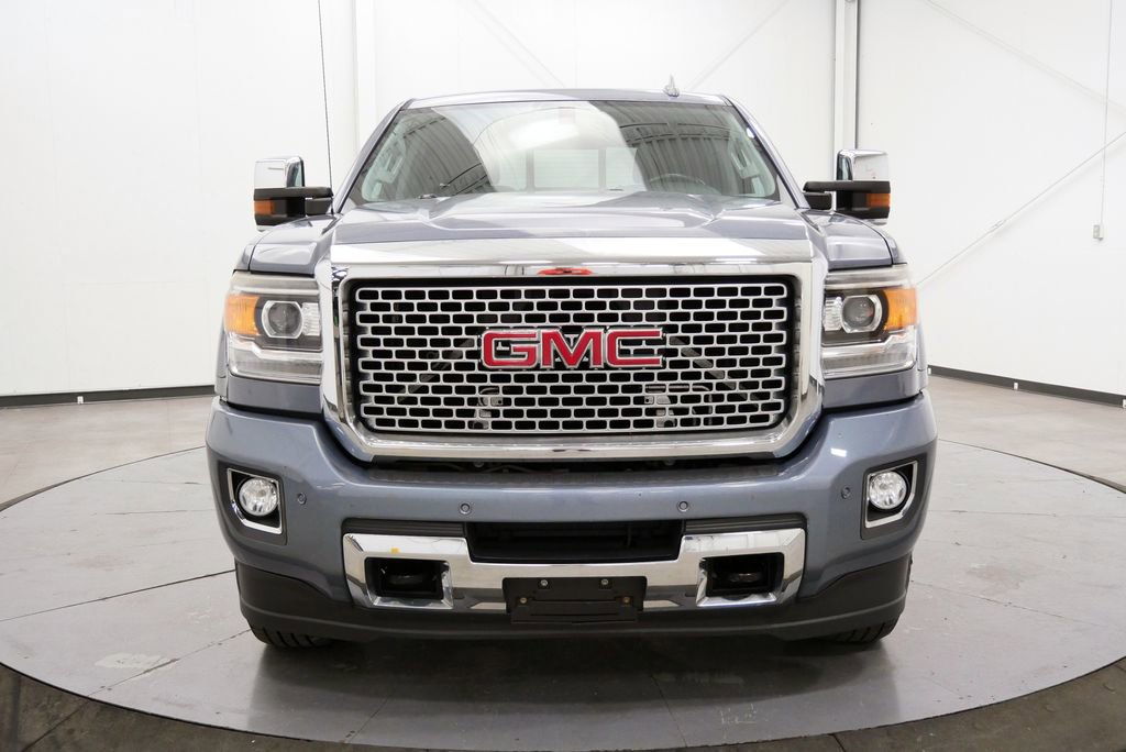Used 2016 GMC Sierra 3500 Denali w/ Suspension Package, Off-Road AWD/4WD image 2