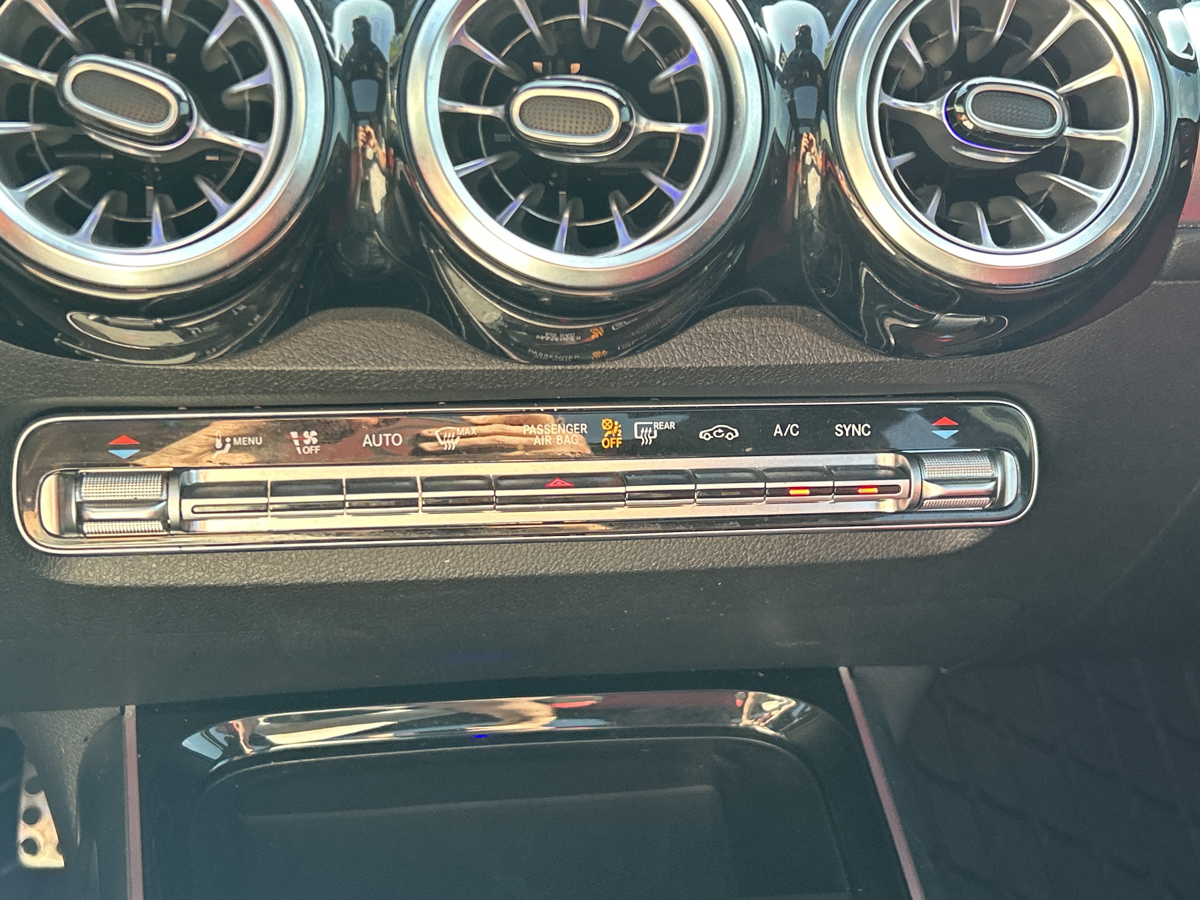 Certified 2023 Mercedes-Benz GLB 250 image 33