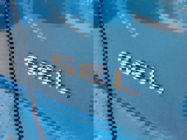 Certified 2024 Volkswagen Atlas Cross Sport SEL image 6