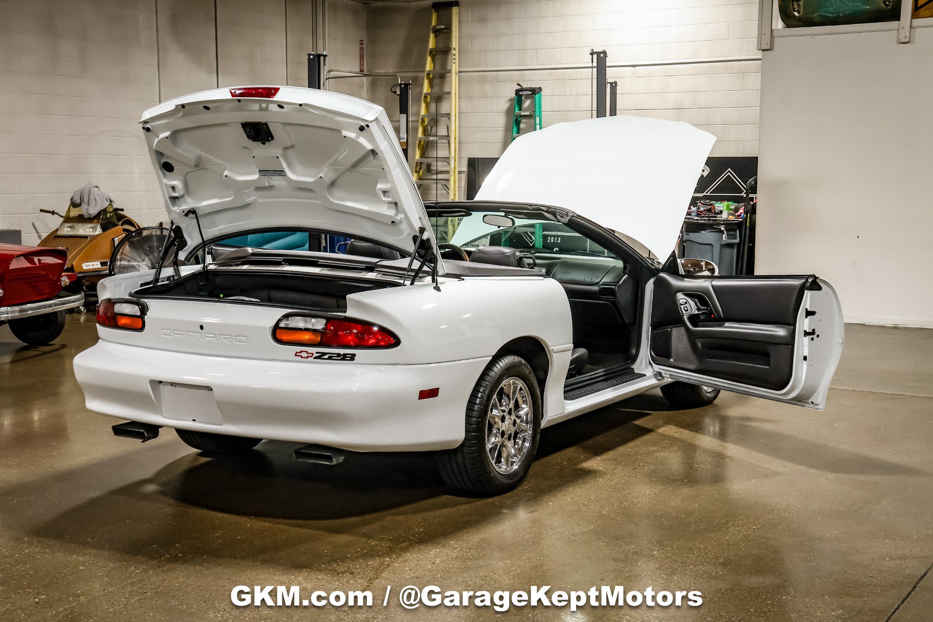 Used 2002 Chevrolet Camaro Z28 RWD image 72