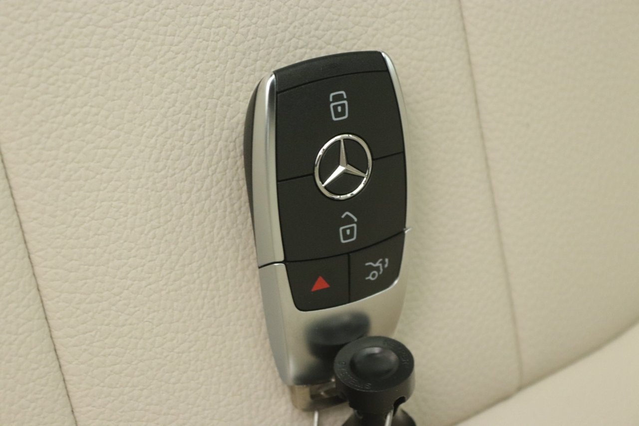 New 2026 Mercedes-Benz GLA 250 image 9