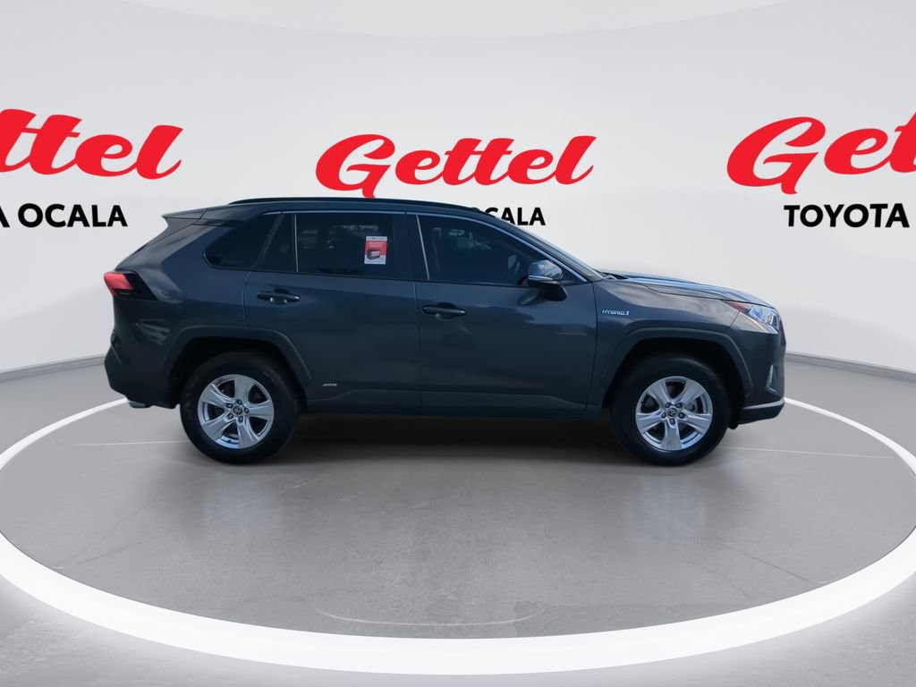 Used 2021 Toyota RAV4 XLE w/ Convenience Package image 9