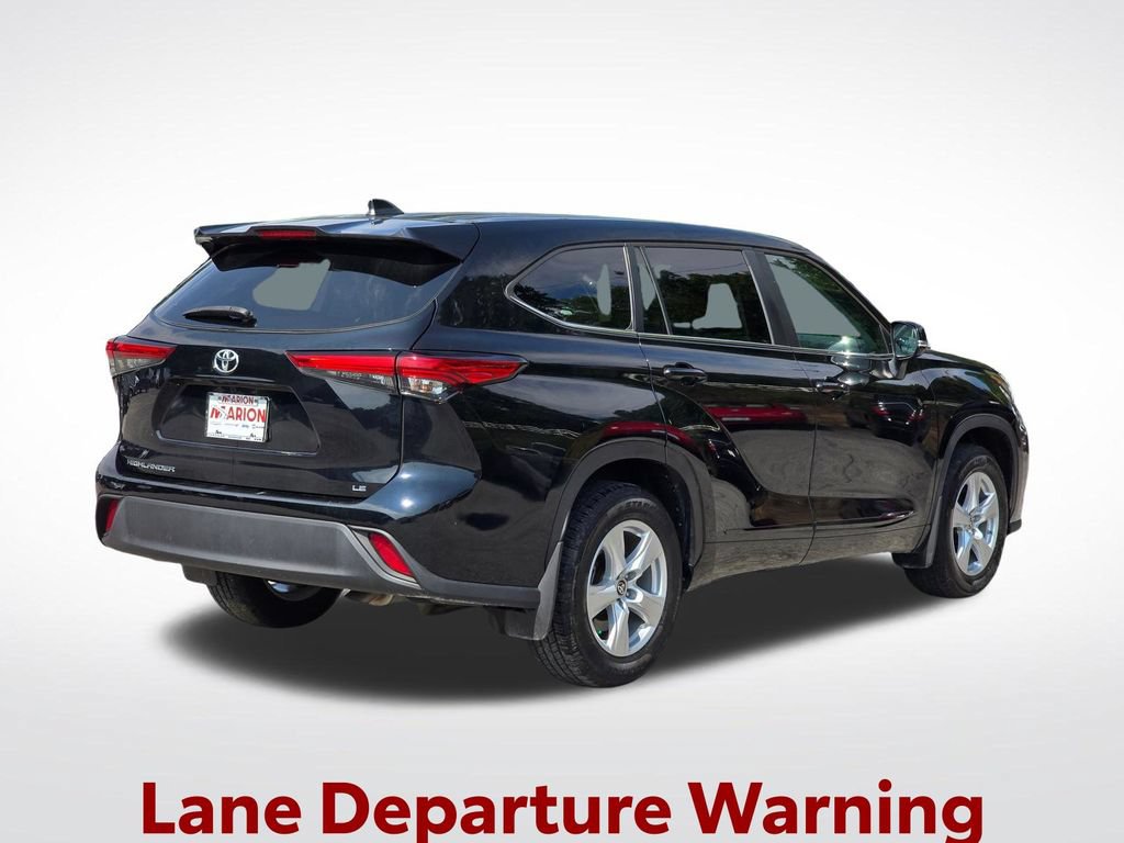 Used 2023 Toyota Highlander LE FWD image 15