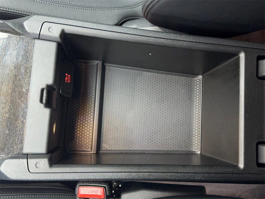 Used 2021 BMW 430i Coupe w/ M Sport Package image 37