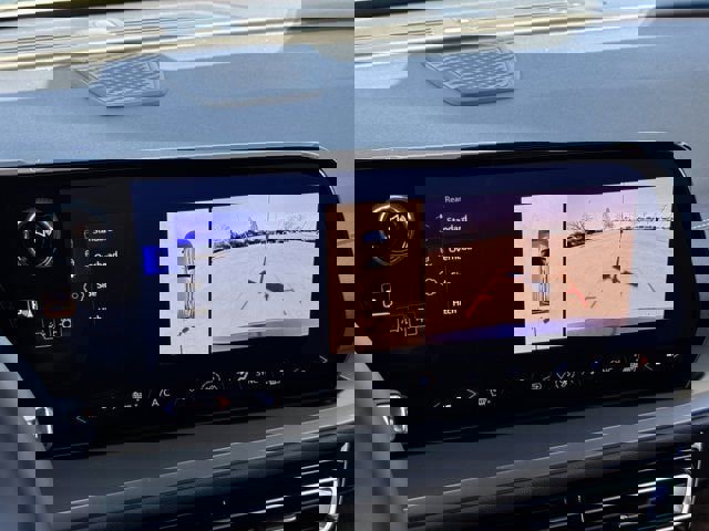 New 2025 Chevrolet Traverse LT w/ Enhanced Driving Package image 14