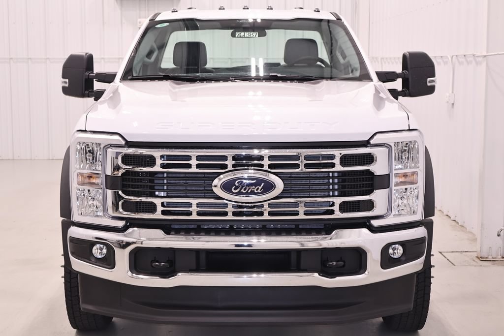 New 2026 Ford F550 4x4 Regular Cab Super Duty image 4