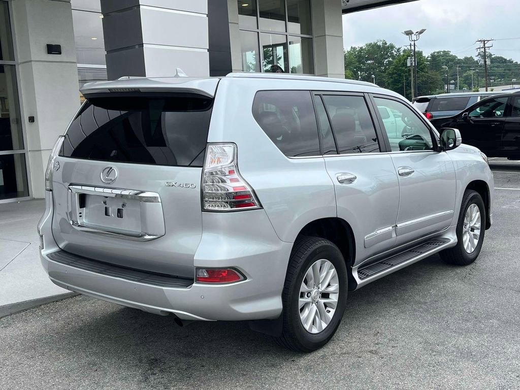 Used 2015 Lexus GX 460 w/ Premium Package AWD/4WD image 3